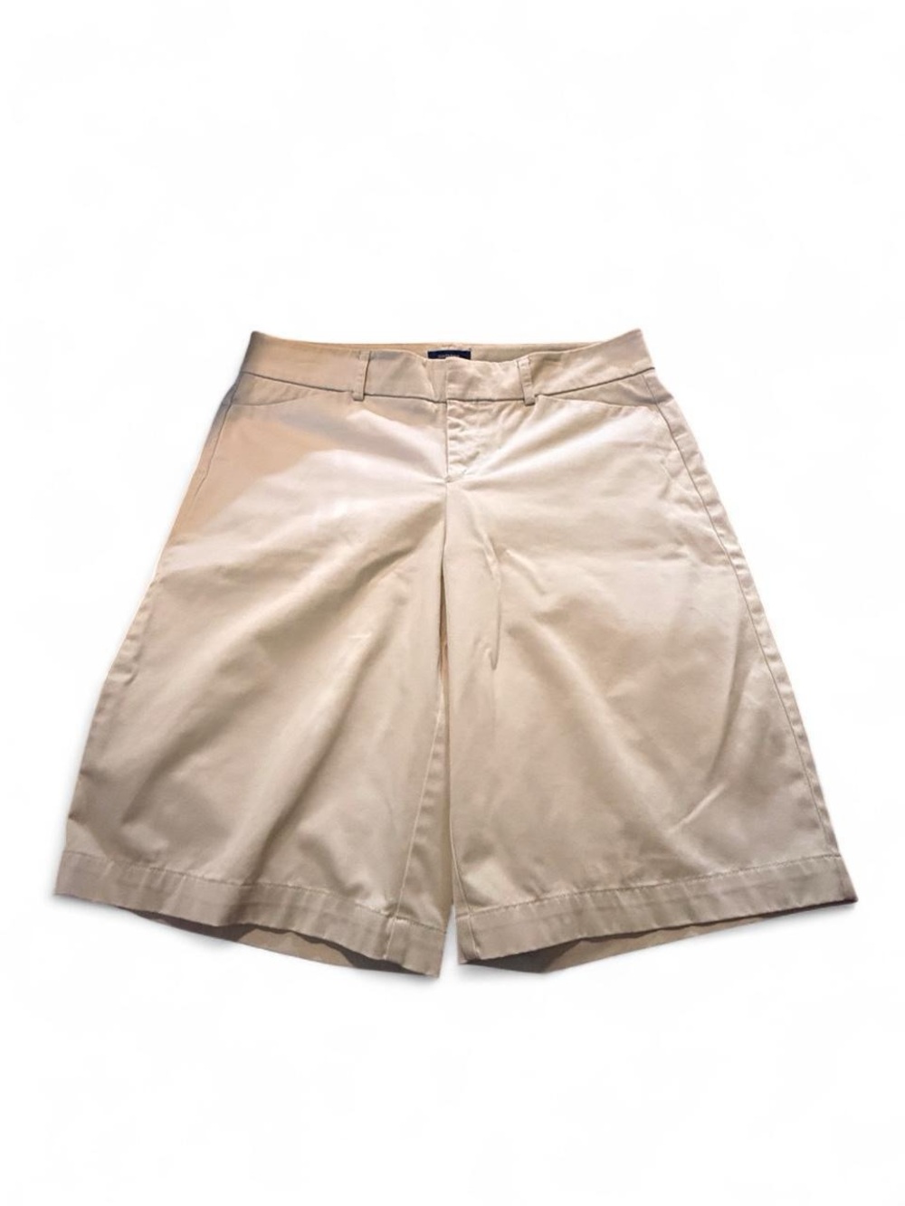 Dockers Women's Light Beige Bermuda Shorts Size 8